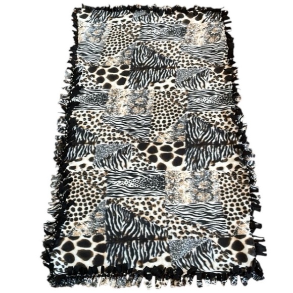 Handmade Animal Print Fleece Blanket Tie Throw Cheetah Zebra Snake Leopard Gift - Picture 1 of 16